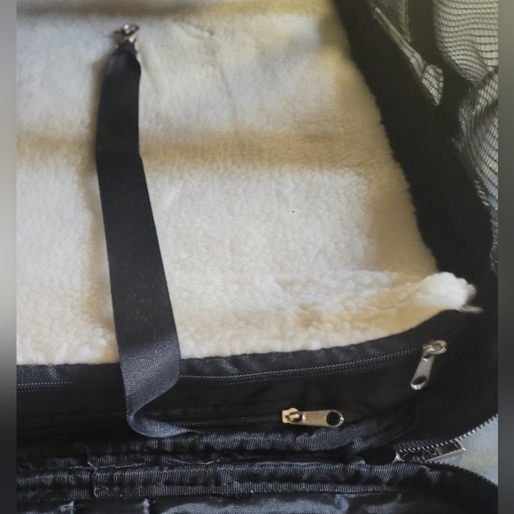 Pet Carrier Soft Sided Mesh Travel Tote For Small Dog or Cat - Picture 11 of 13